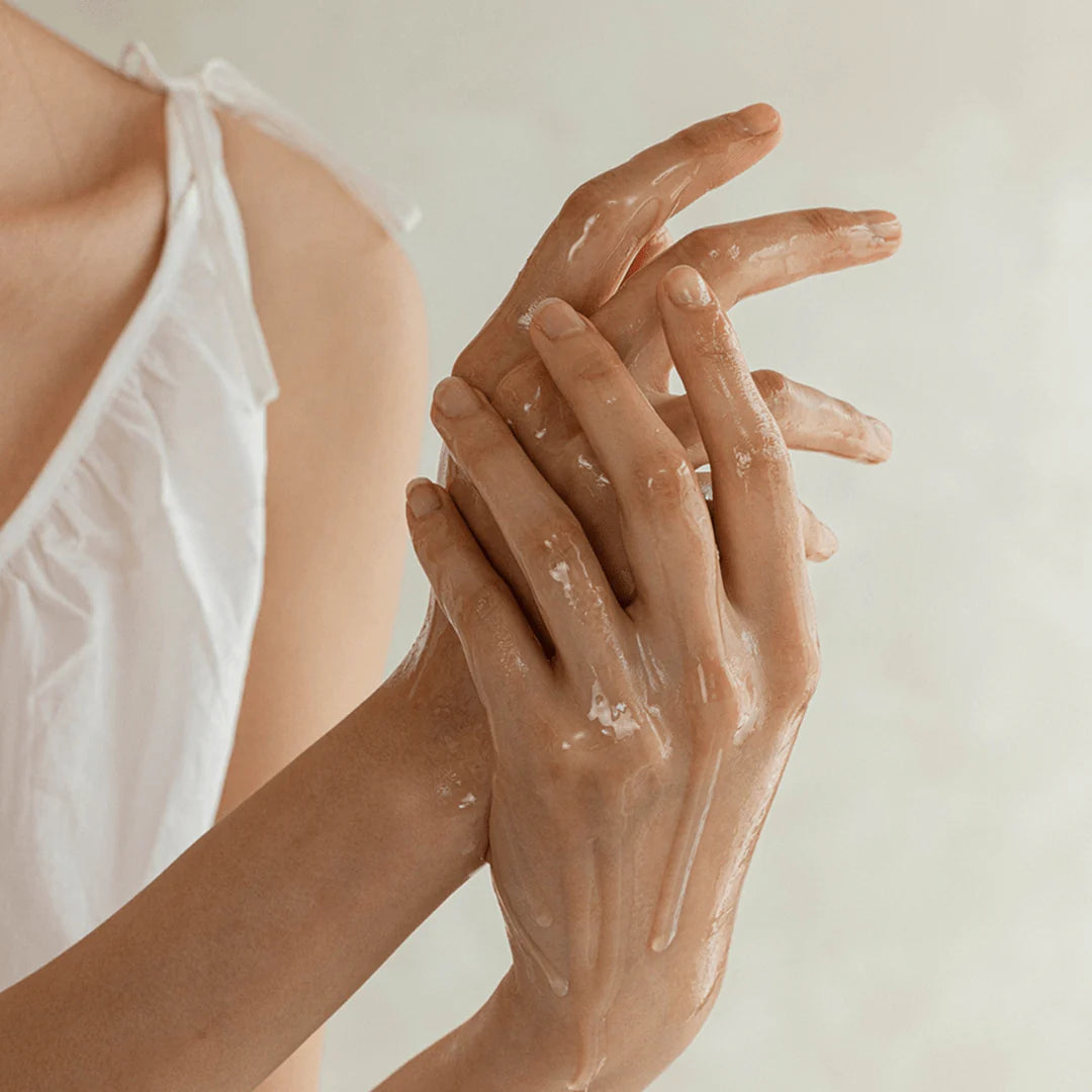 Makeup remover cleansing oil for radiant skin