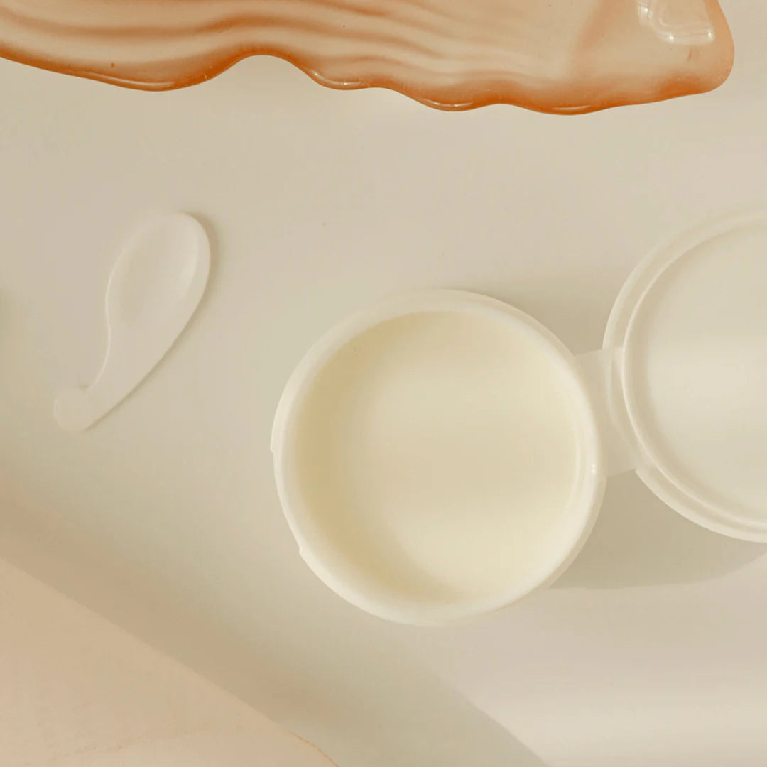 Makeup remover balm with natural glow