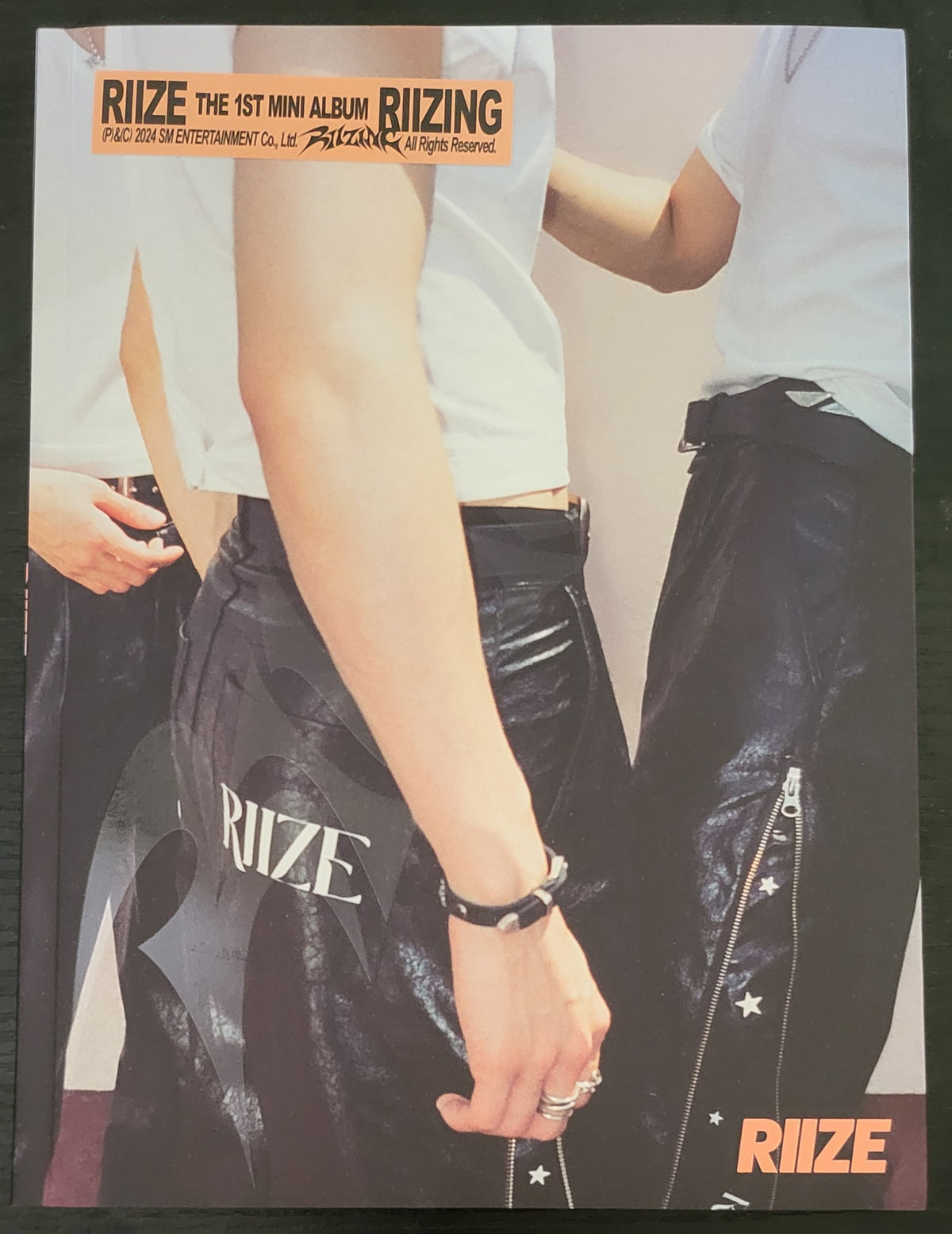 Riize Riizing Versions RIIZE RIIZING 1st Mini Album Unboxed Items Set | K-POP NZ – Hive K ...