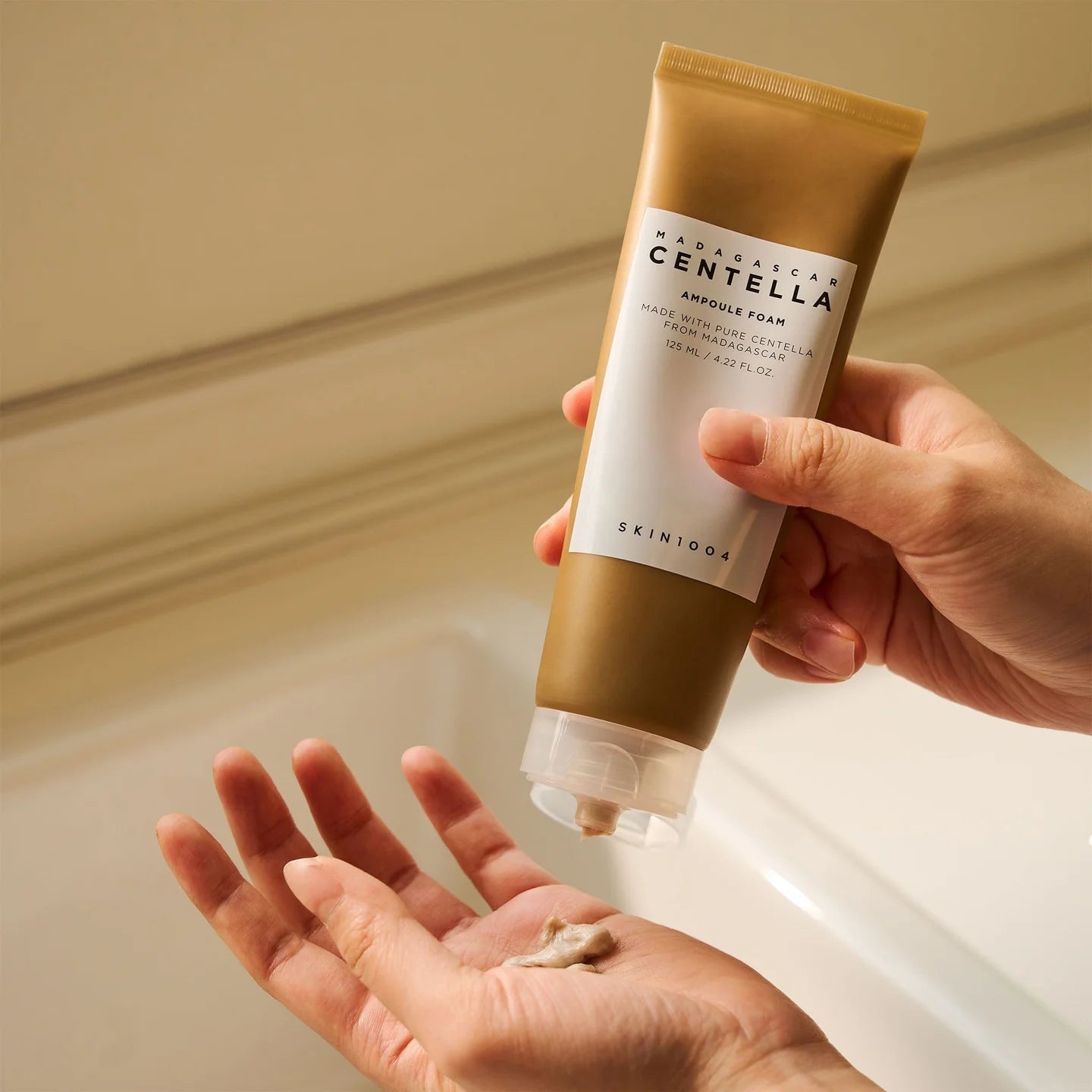 Hydrating face cleanser with Centella Madagascar NZ